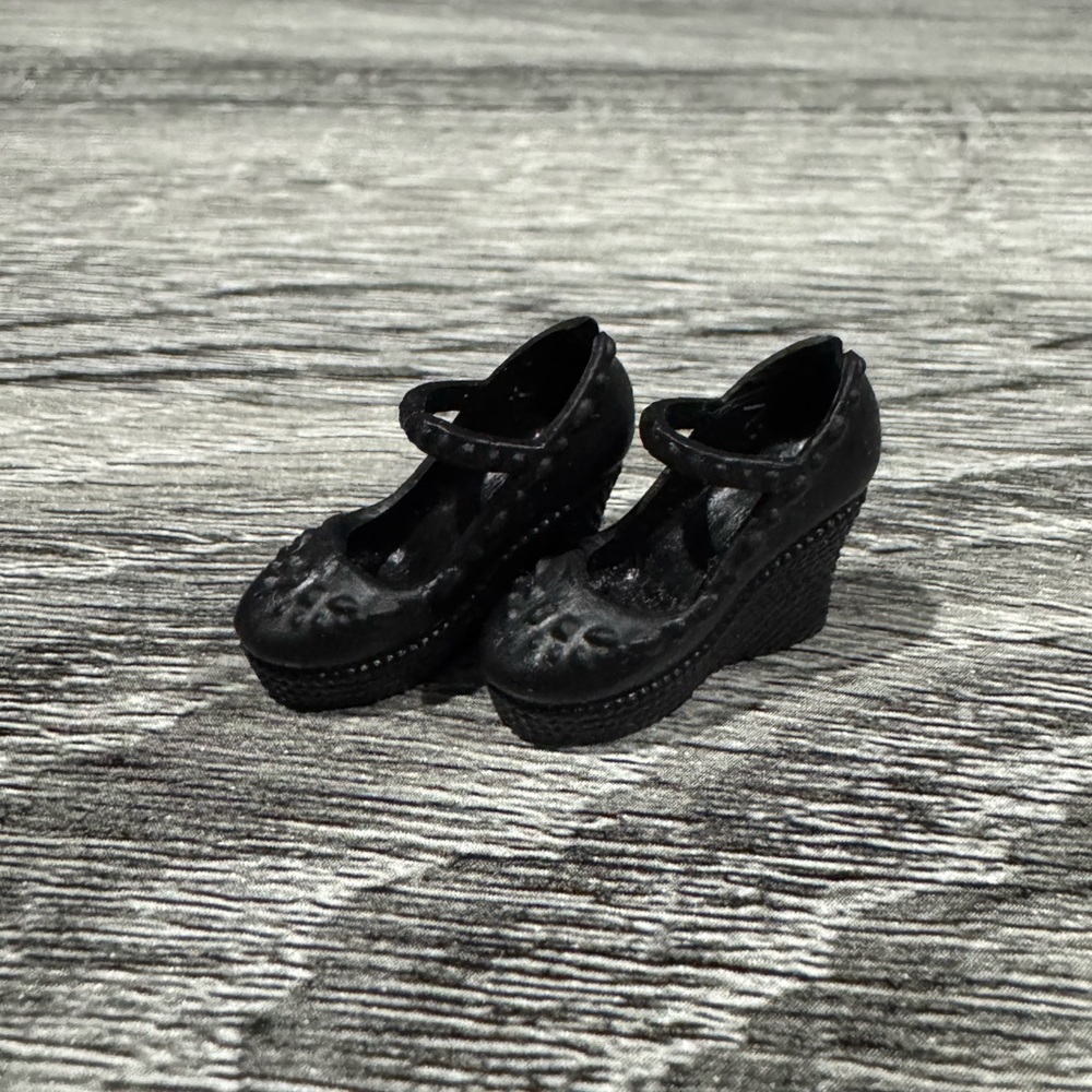 Barbie | Fashionistas: Black Slip On Wedge Shoes w/Strap - Barbie Doll Accessory